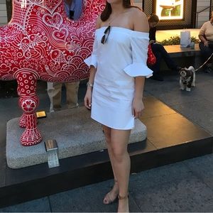 Sugar Lips Off The Shoulder Bell Sleeve White Sundress | S